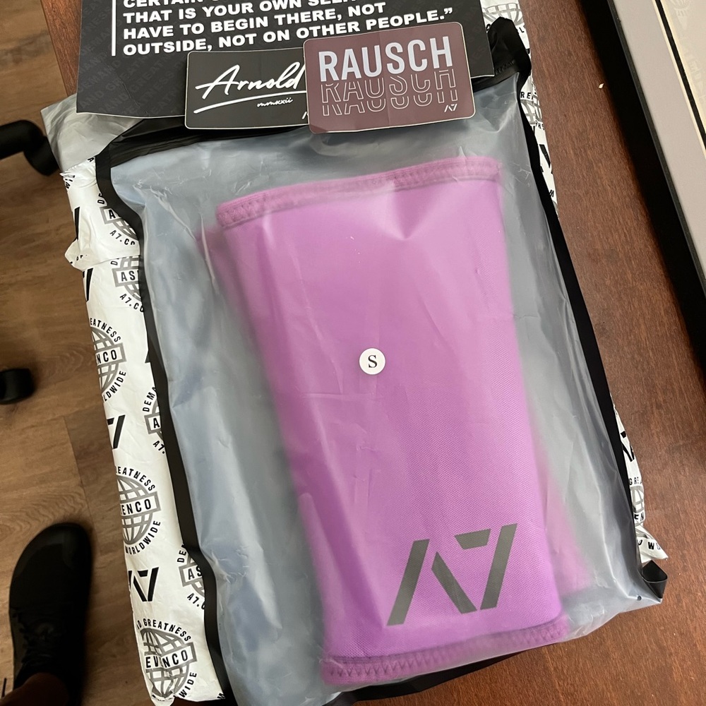 CONE Knee Sleeves - USPA & IPF Approved - Purple
